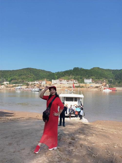 日韩一卡2卡3卡4卡多视角切换功能